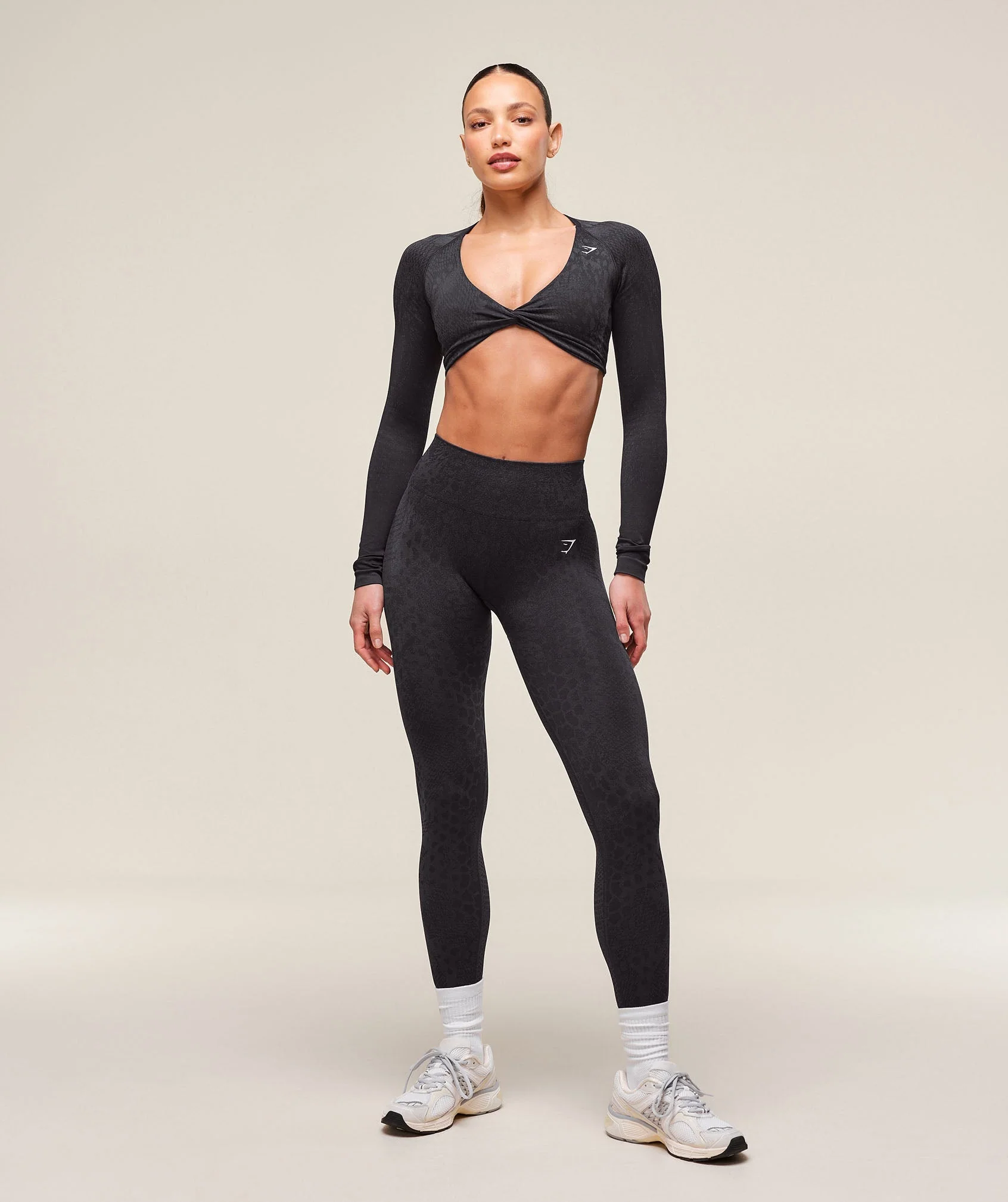 Adapt X Whitney Animal Seamless Long Sleeve Top Black // GYMSHARK - Image 4