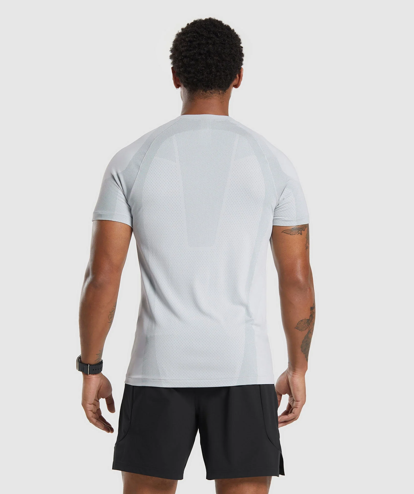 Apex Seamless T-Shirt Medium Grey // GYMSHARK - Image 2