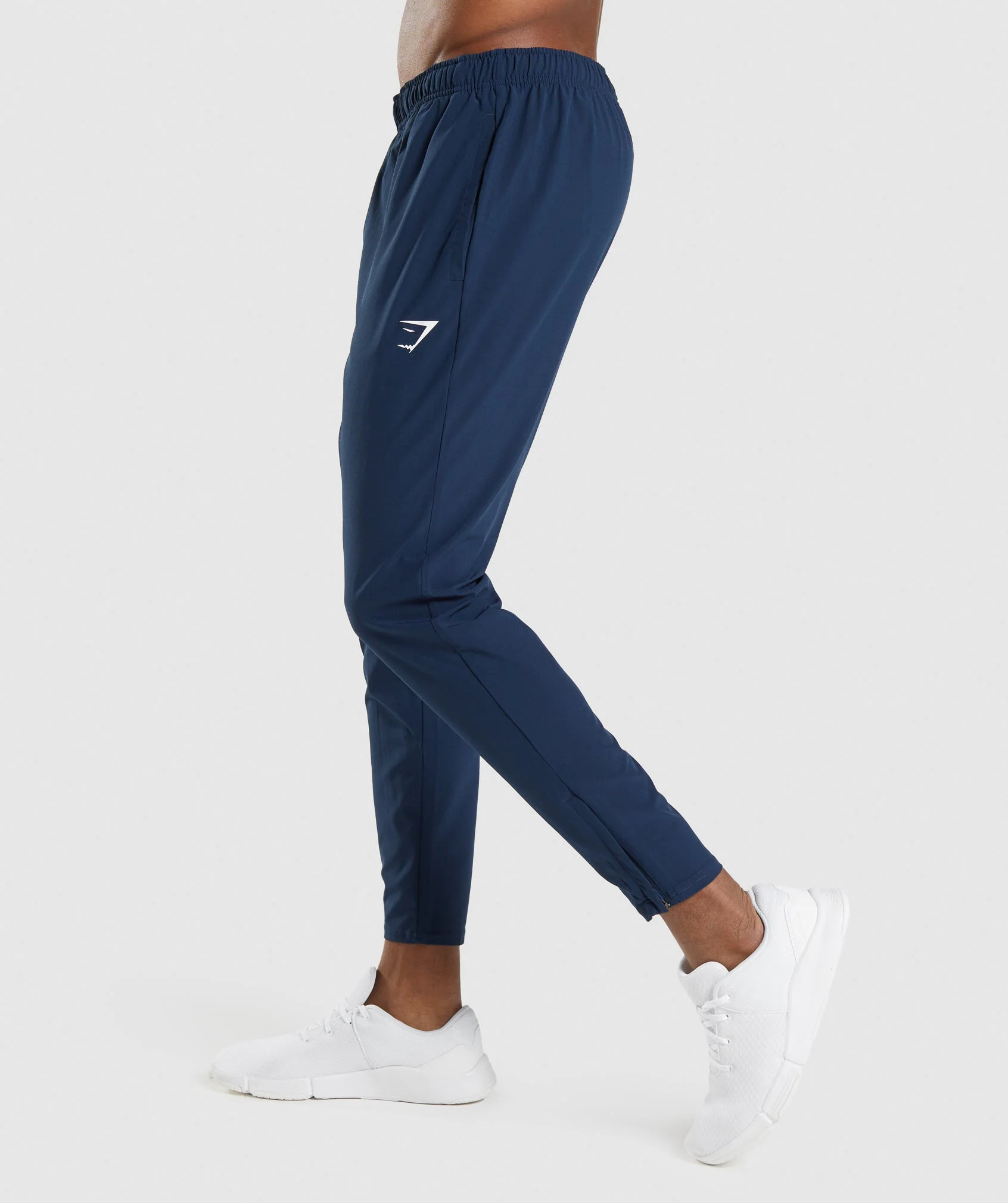 Arrival Woven Joggers Navy // GYMSHARK - Image 3