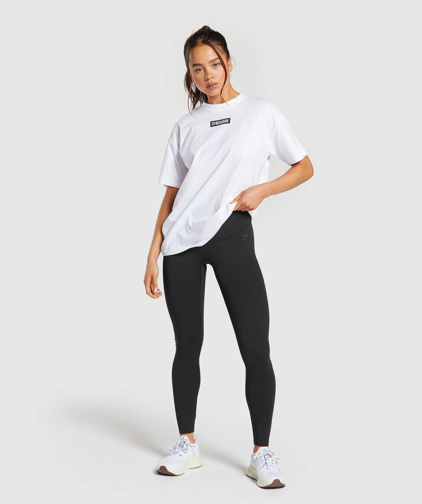 Block Oversized T-Shirt Withe // GYMSHARK - Image 4