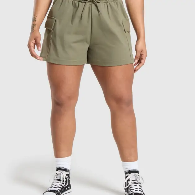 Cargo Pocket Shorts Utility Green // GYMSHARK