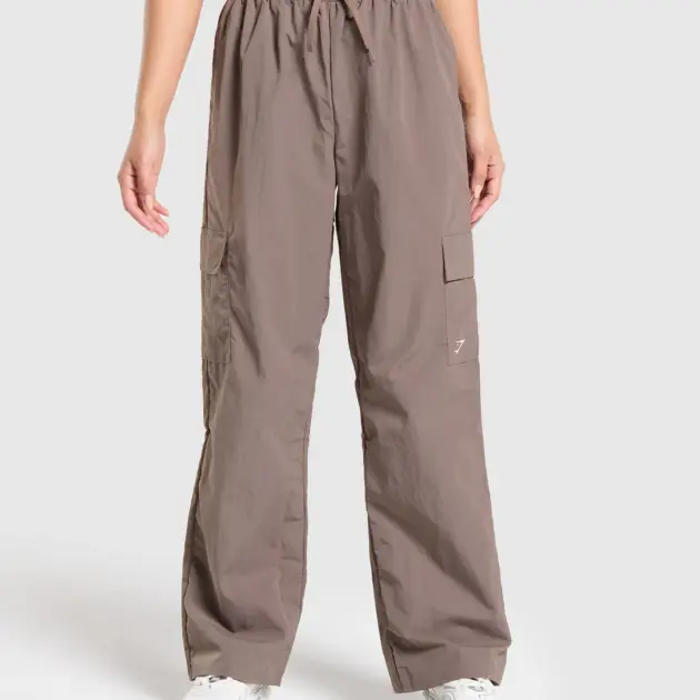 Cargo Woven Pants // GYMSHARK