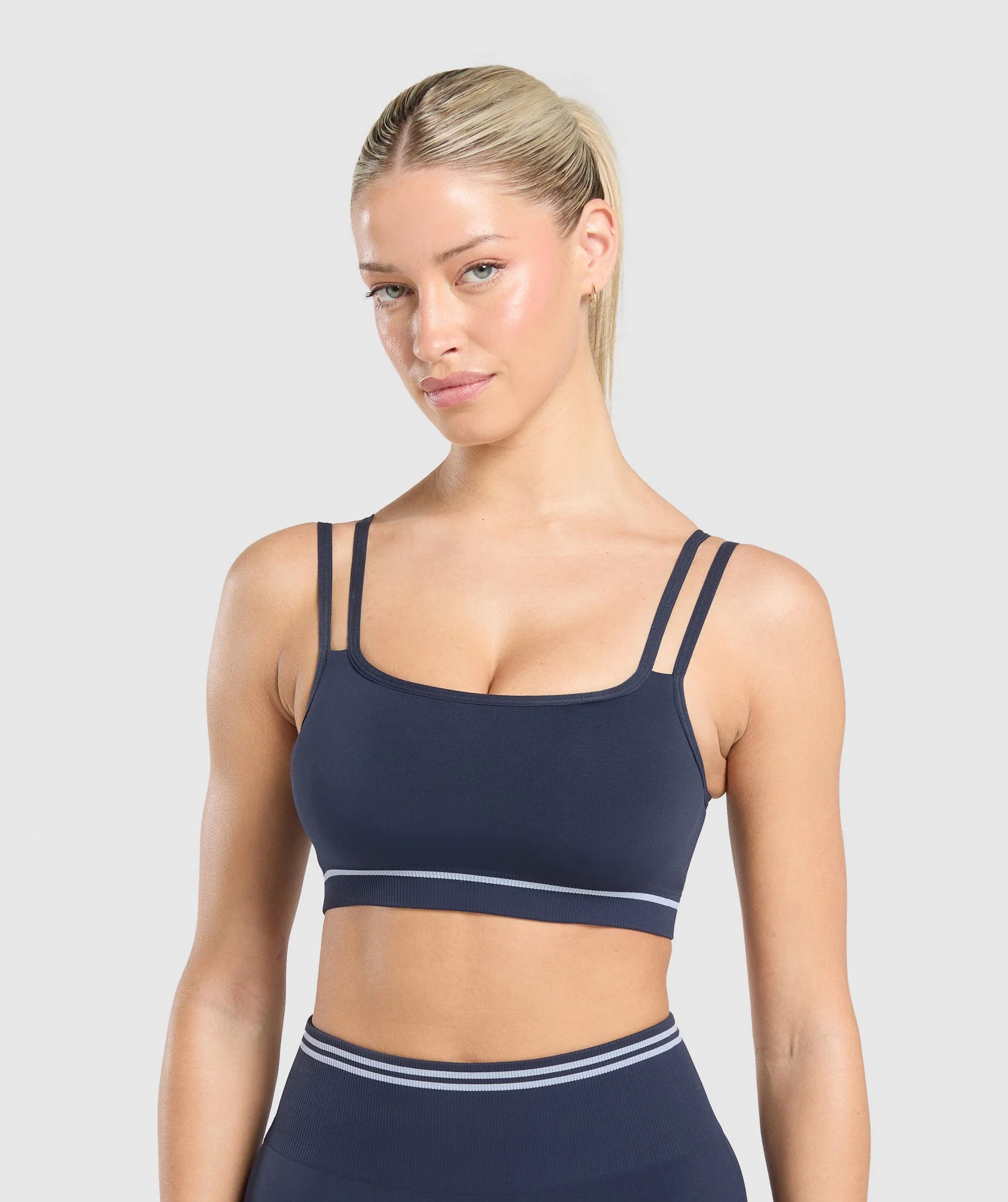 Contrast Seamless Sports Bra // GYMSHARK