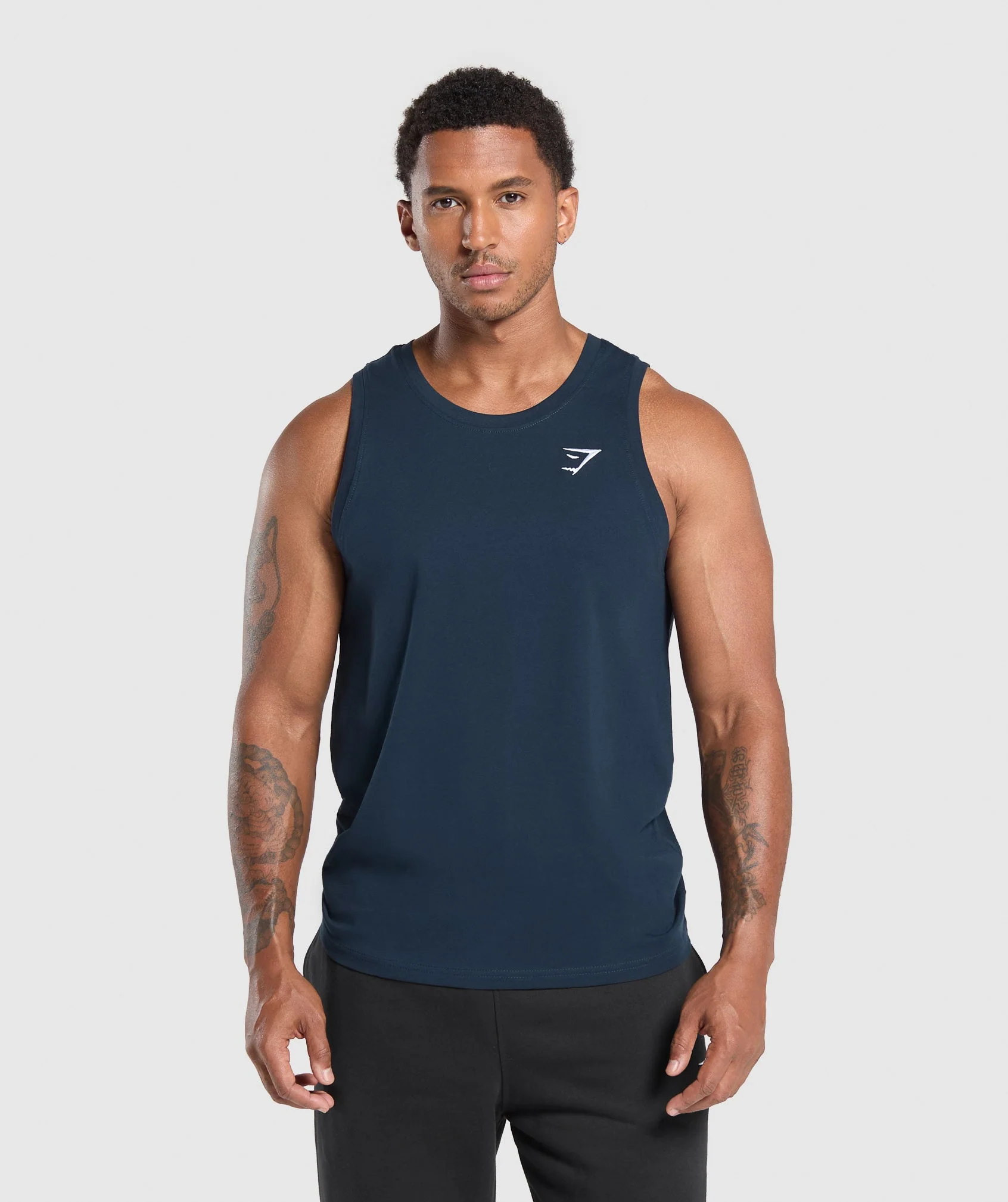 Crest Tank Navy // GYMSHARK