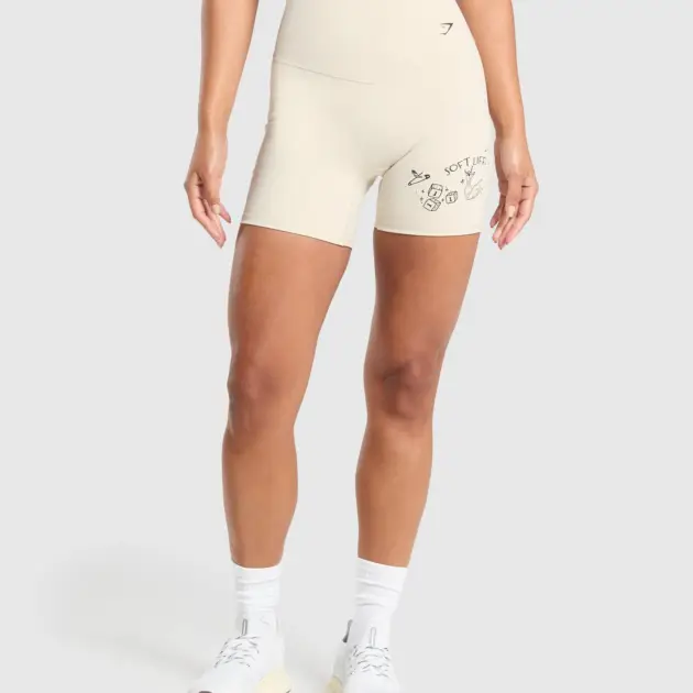 Elevate Tattoo Graphic Shorts // GYMSHARK