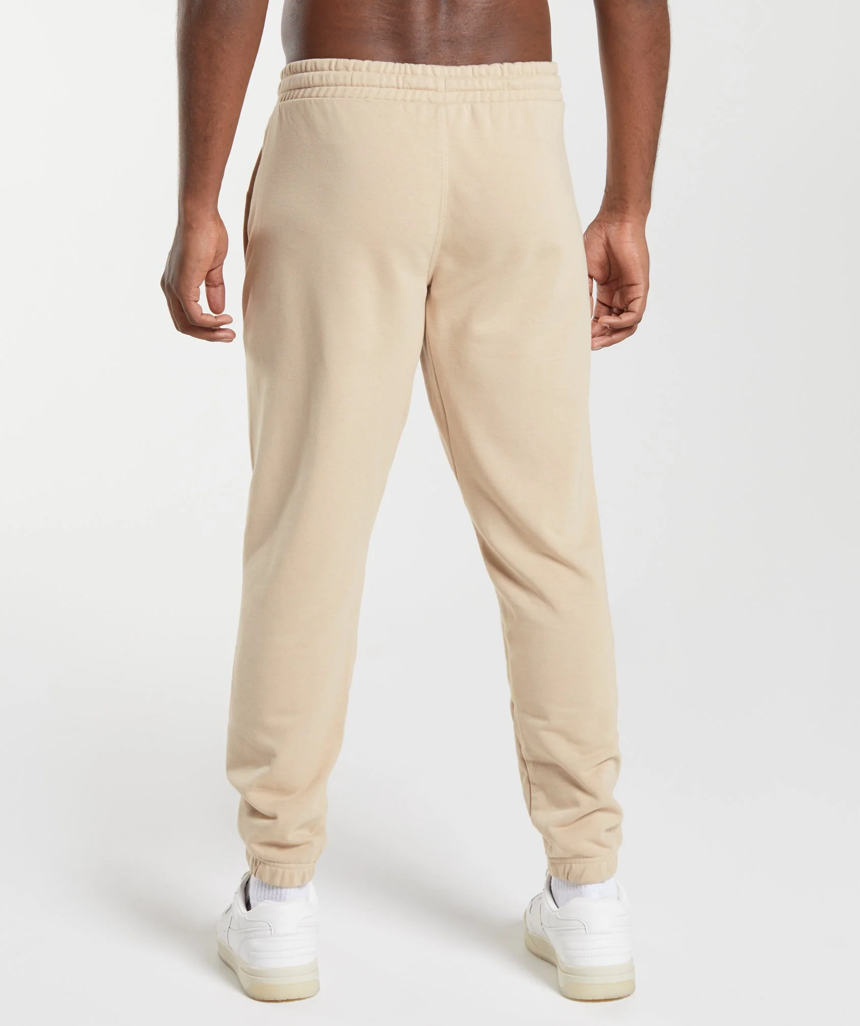 Essential Oversized Joggers Toasted Brown // GYMSHARK - Image 2