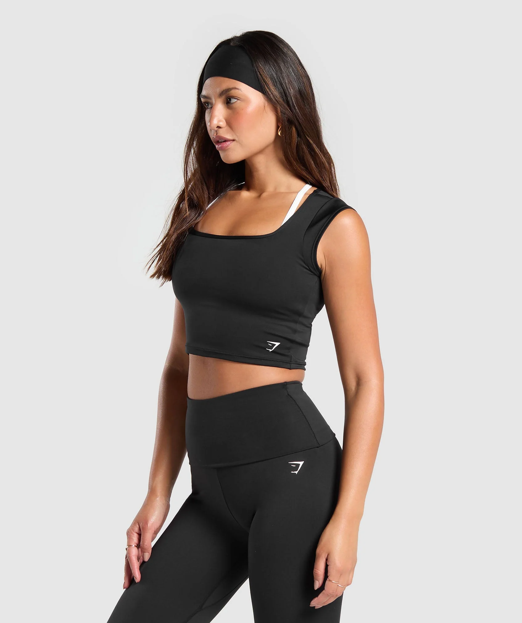 Everyday Cap Sleeve Crop Top Black // GYMSHARK - Image 2