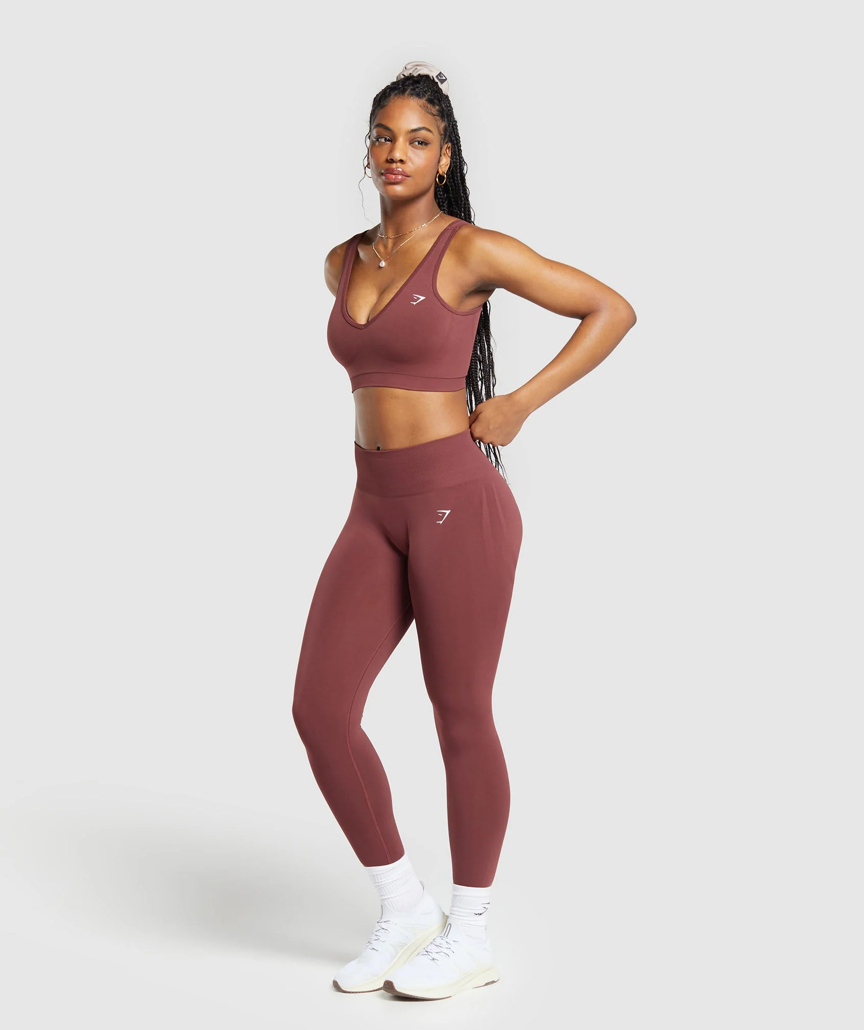 Everyday Seamless Sports Bra  Burgundy Brown // GYMSHARK - Image 3