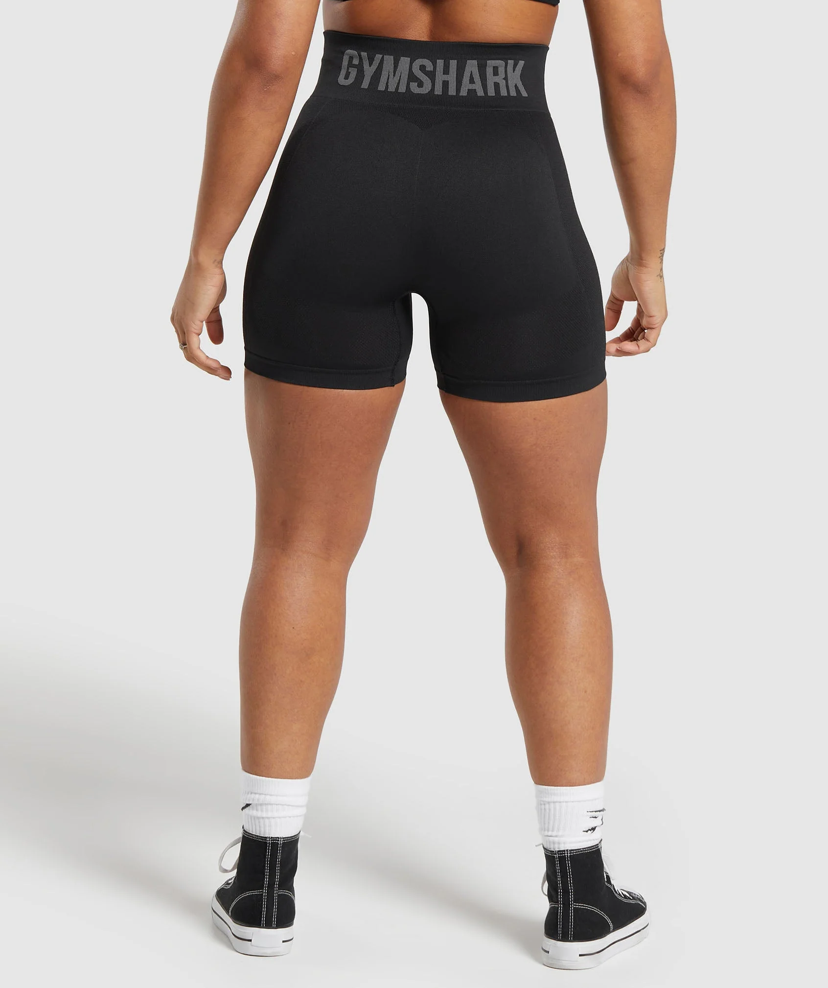 Flex Shorts Black // GYMSHARK - Image 2
