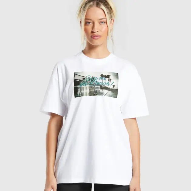 Sets On The Beach Oversized T-Shirt // GYMSHARK