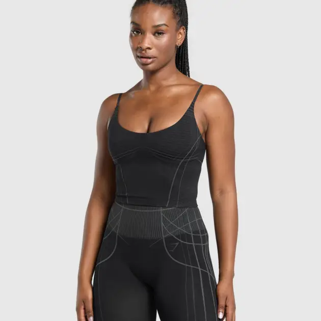 APEX SEAMLESS MIDI TANK WITH SHELF // GYMSHARK