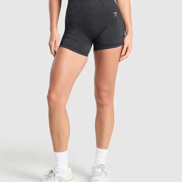 ADAPT CAMO SEAMLESS SHORTS // GYMSHARK