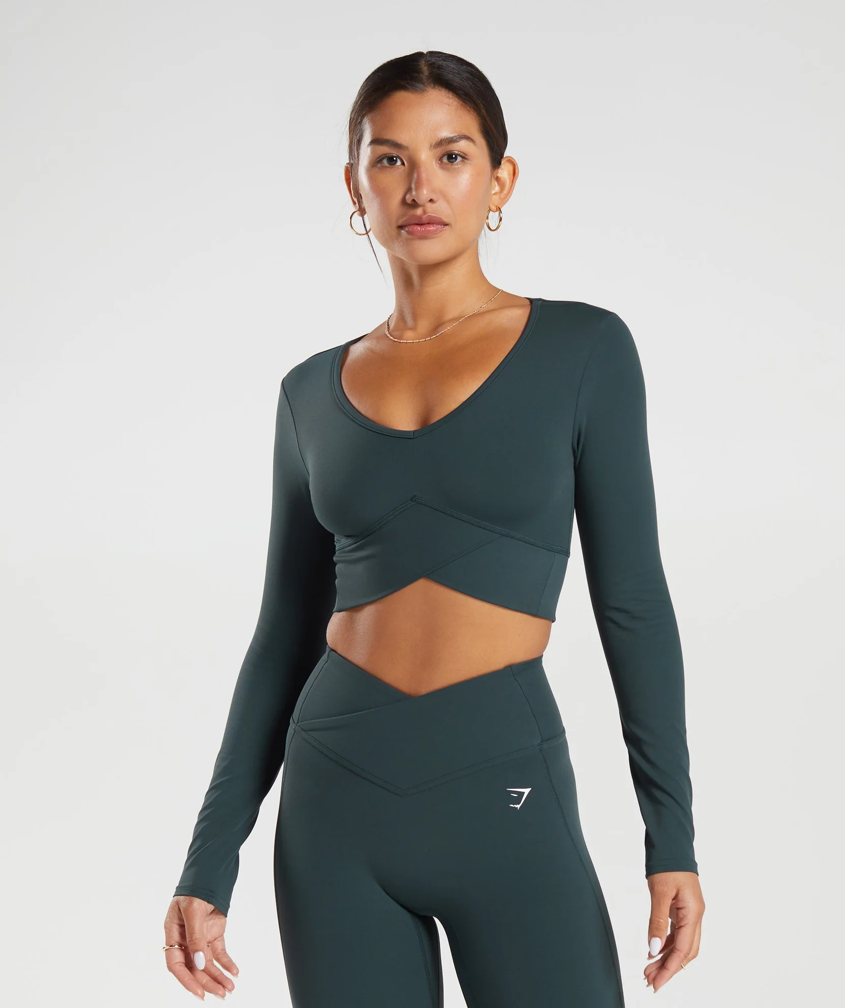 CROSSOVER LONG SLEEVE CROP TOP // GYMSHARK