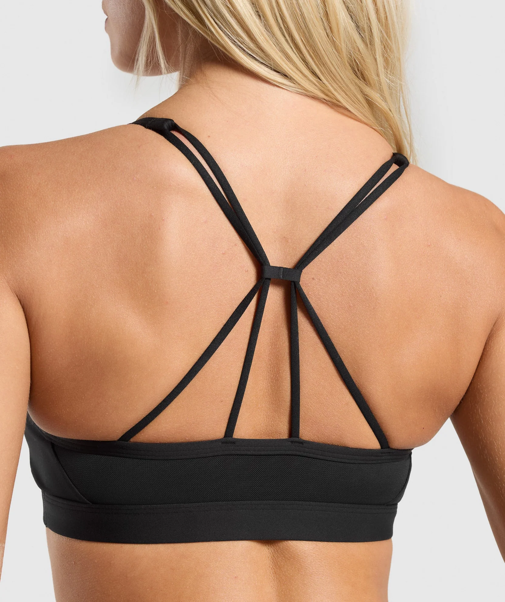 RUCHED STRAPPY SPORTS BRA // GYMSHARK - Image 2