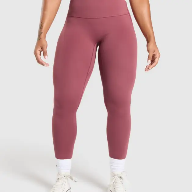 LEGACY LOGO LEGGINGS // GYMSHARK