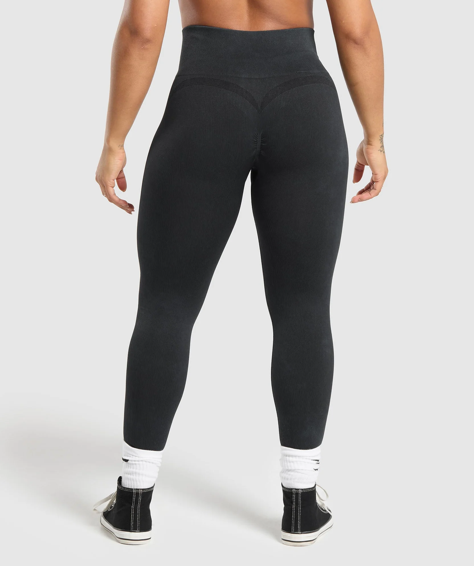 GAINS SEAMLESS LEGGINGS // GYMSHARK - Image 2