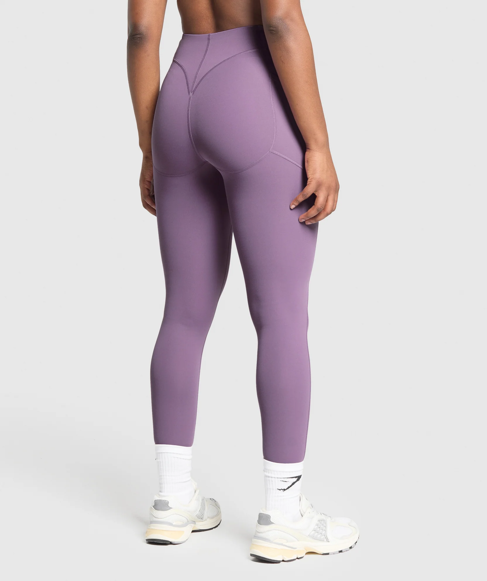 LIFTING POCKET LEGGINGS Mood Purple // GYMSHARK - Image 2