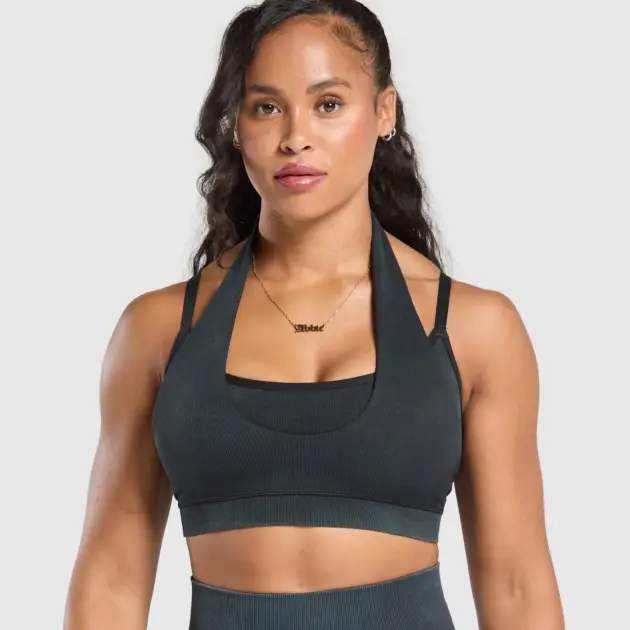 GAINS SEAMLESS BRALETTE // GYMSHARK