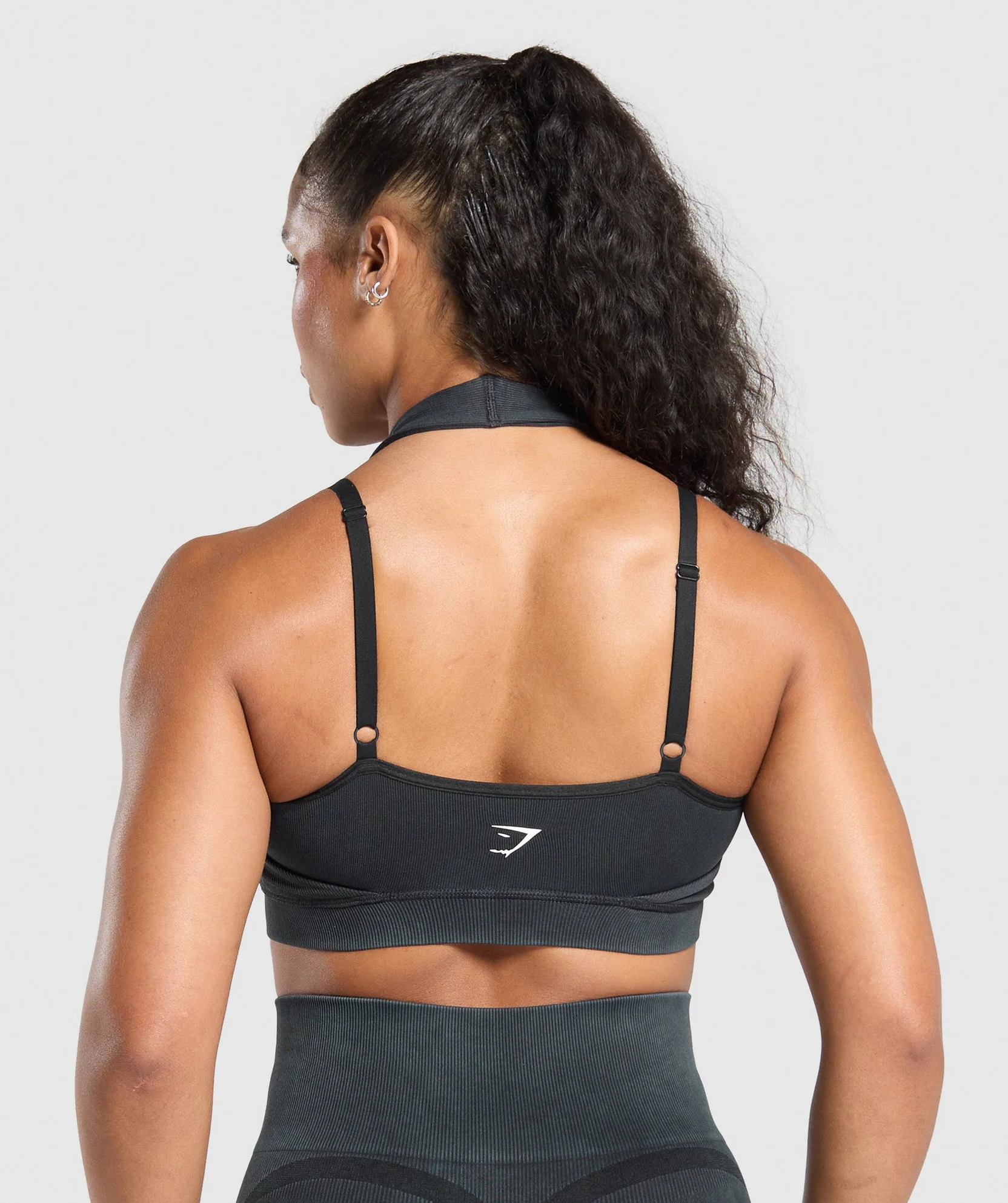GAINS SEAMLESS BRALETTE // GYMSHARK - Image 2