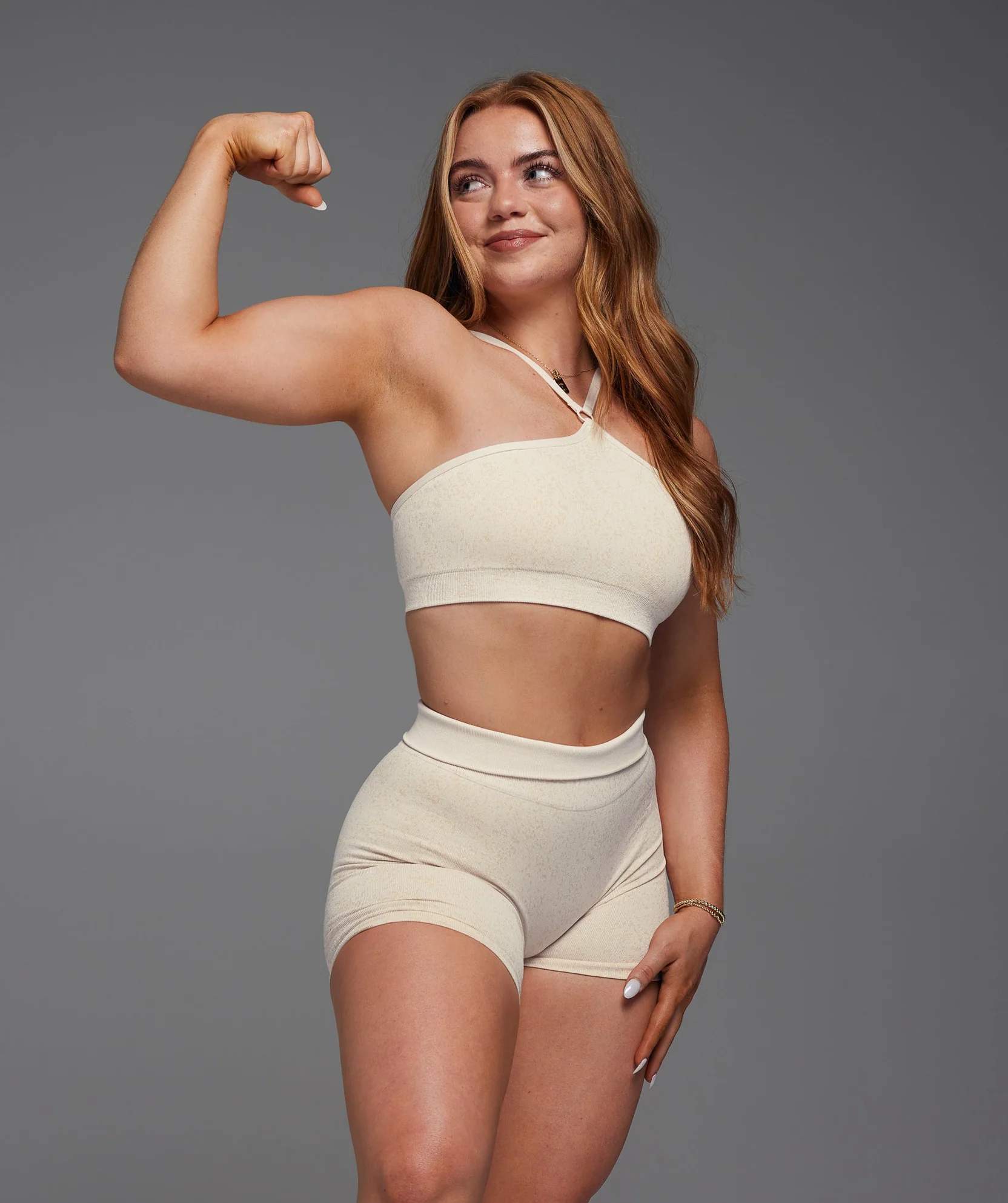 ADAPT FLECK SEAMLESS HALTERNECK BRALETTE // GYMSHARK - Image 3