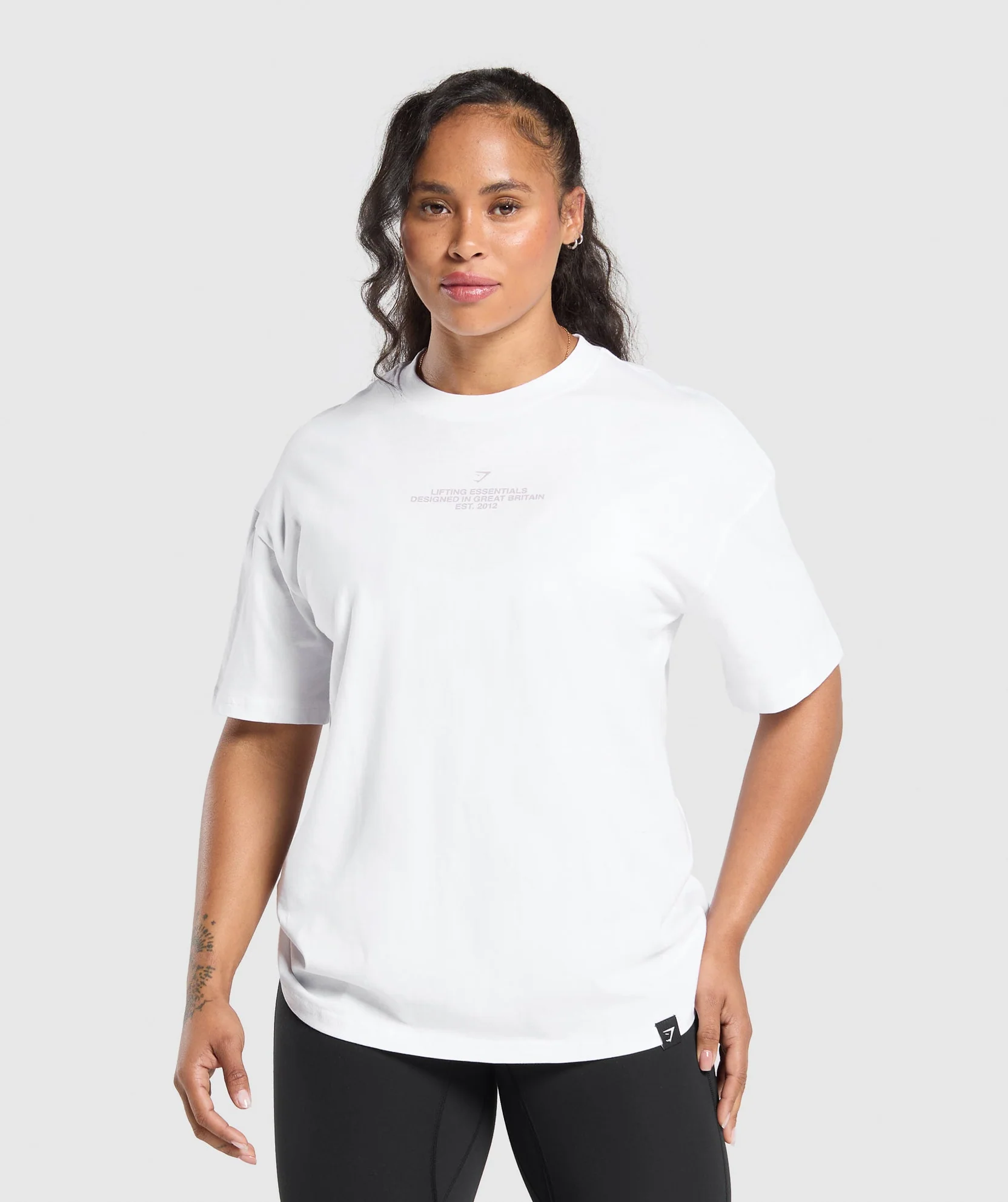 LIFTING CLUB GRAPHIC T-SHIRT // GYMSHARK - Image 2