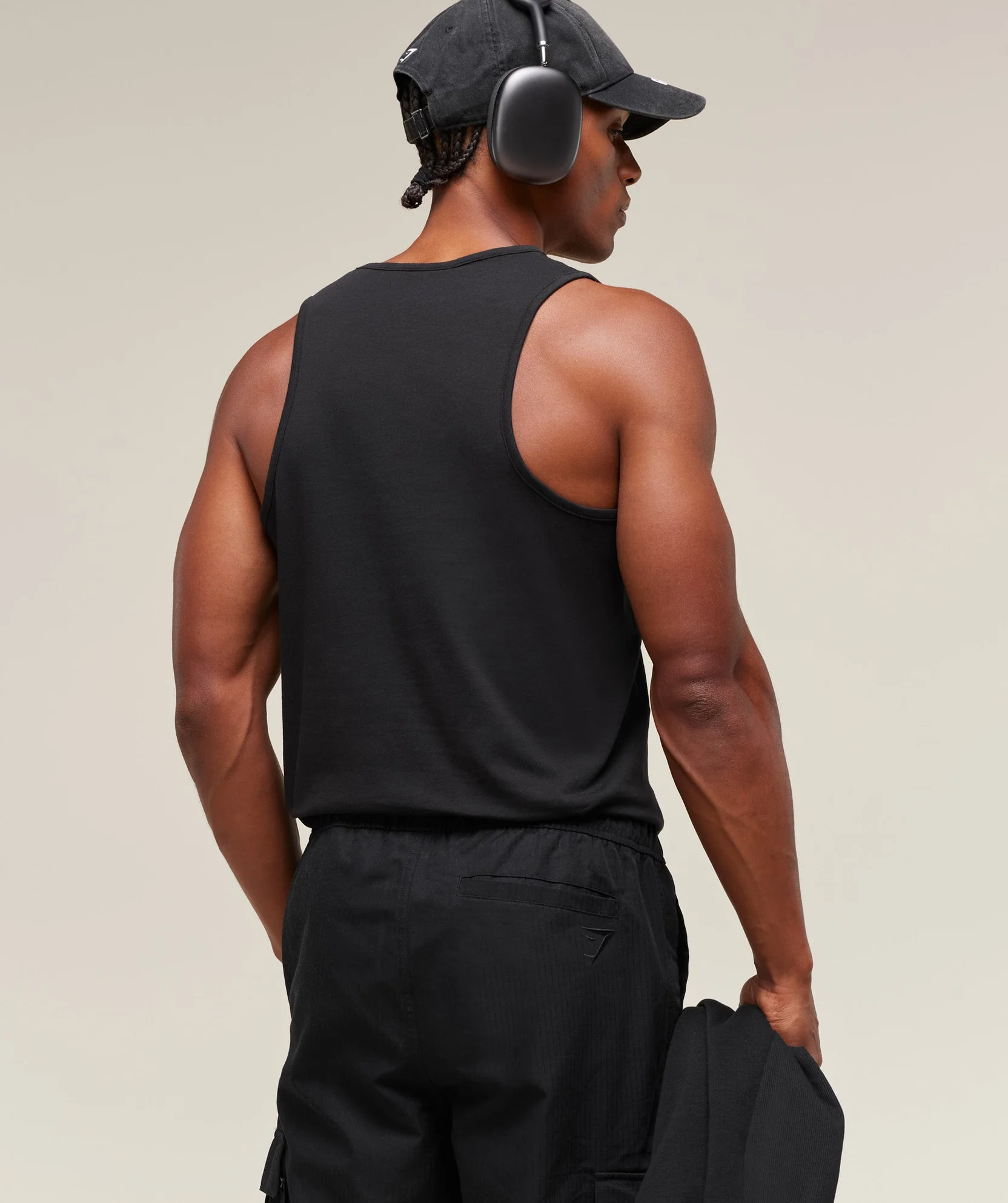 CRITICAL TANK Black // GYMSHARK - Image 2