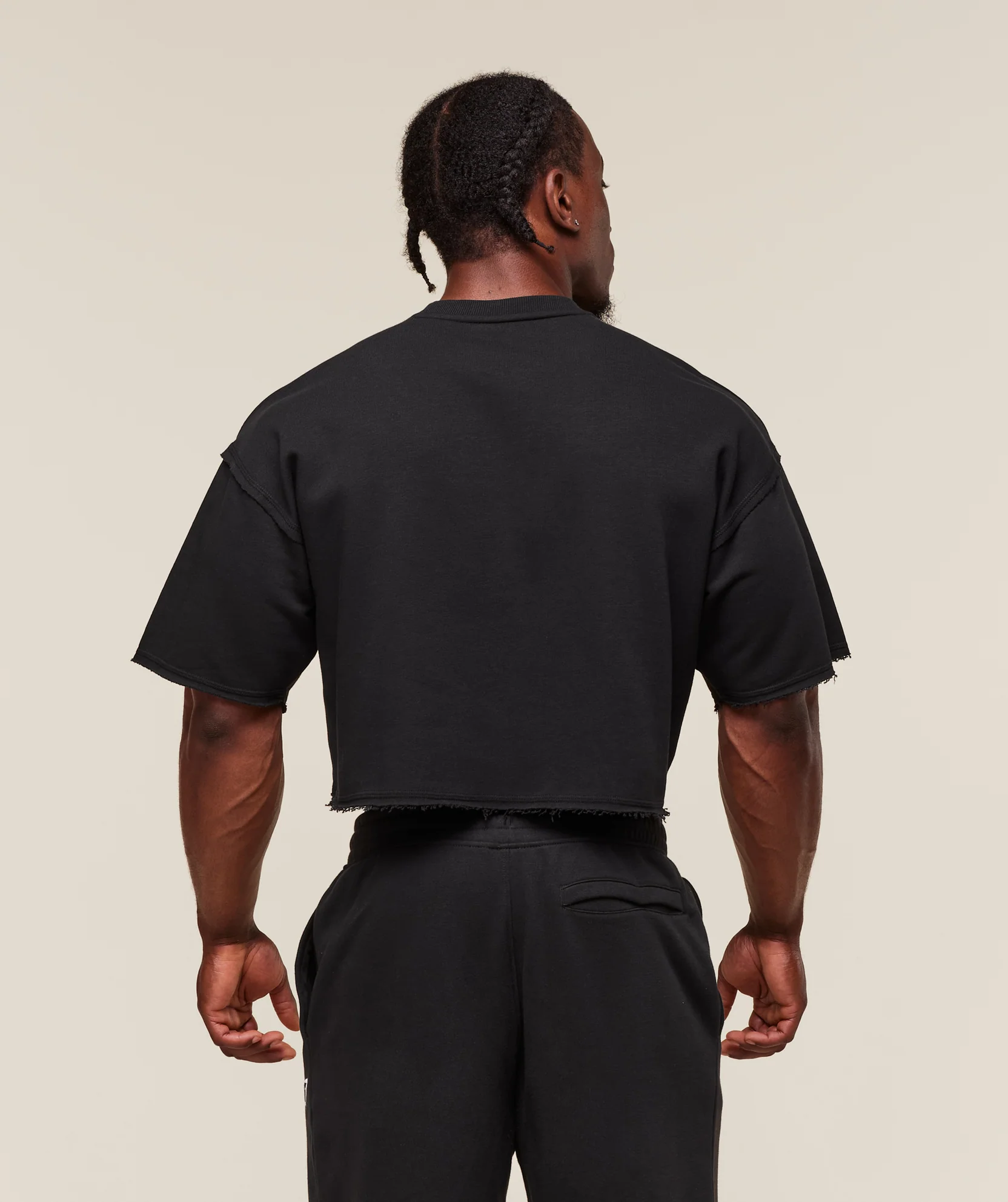 LEGACY CROPPED SHORT SLEEVE CREW // GYMSHARK - Image 2