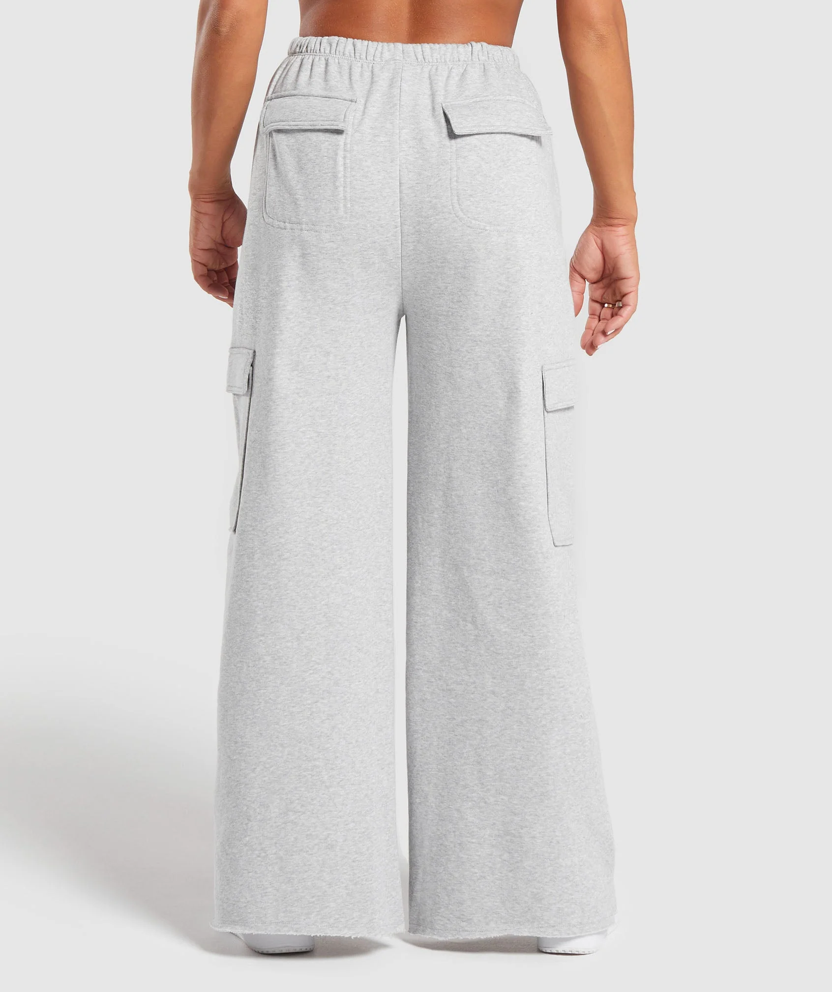 Fleece Cargo Pants // GYMSHARK - Image 2