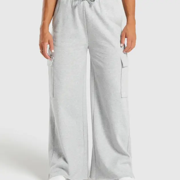 Fleece Cargo Pants // GYMSHARK