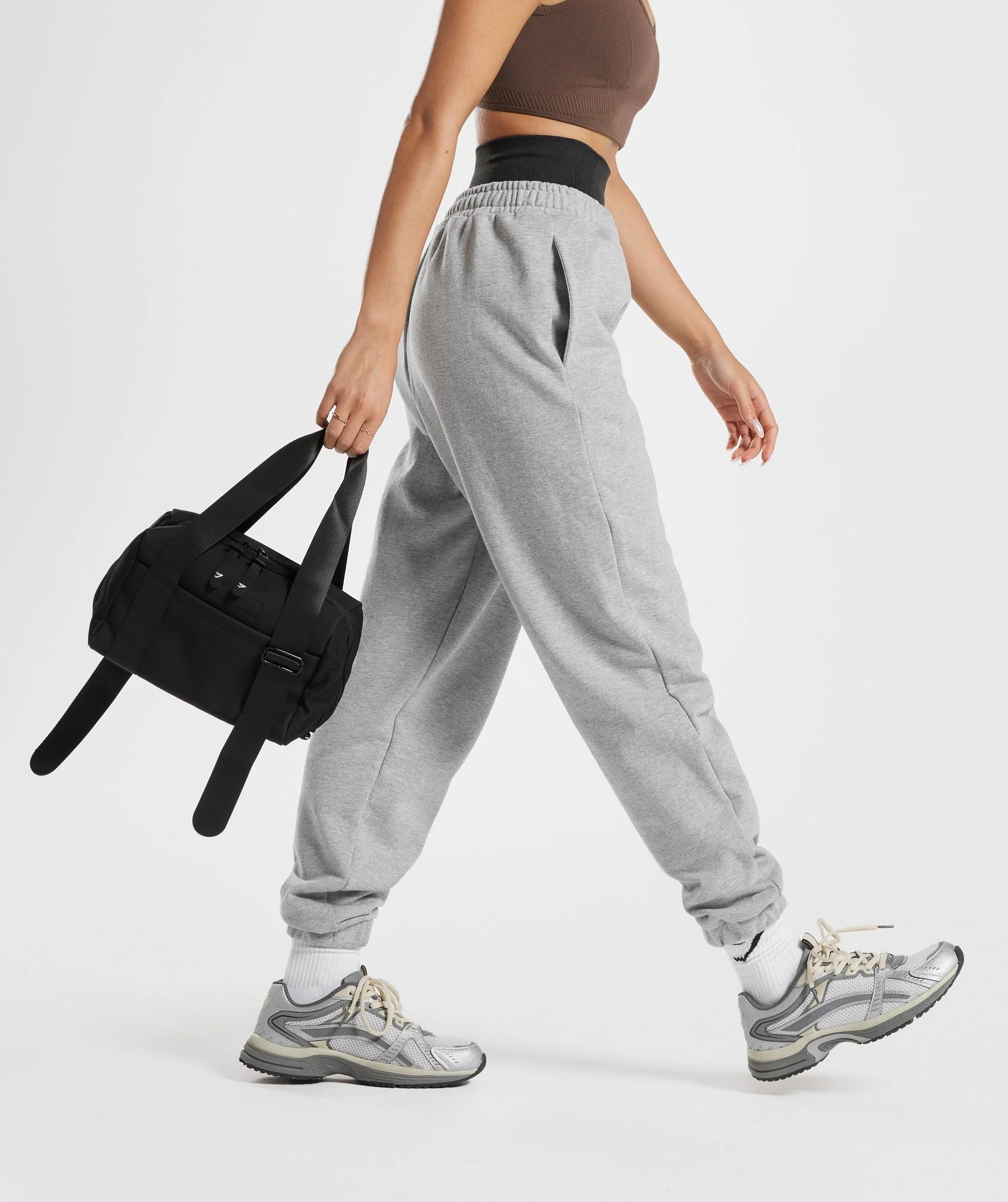 Everyday Mini Gym Bag Black // GYMSHARK - Image 2