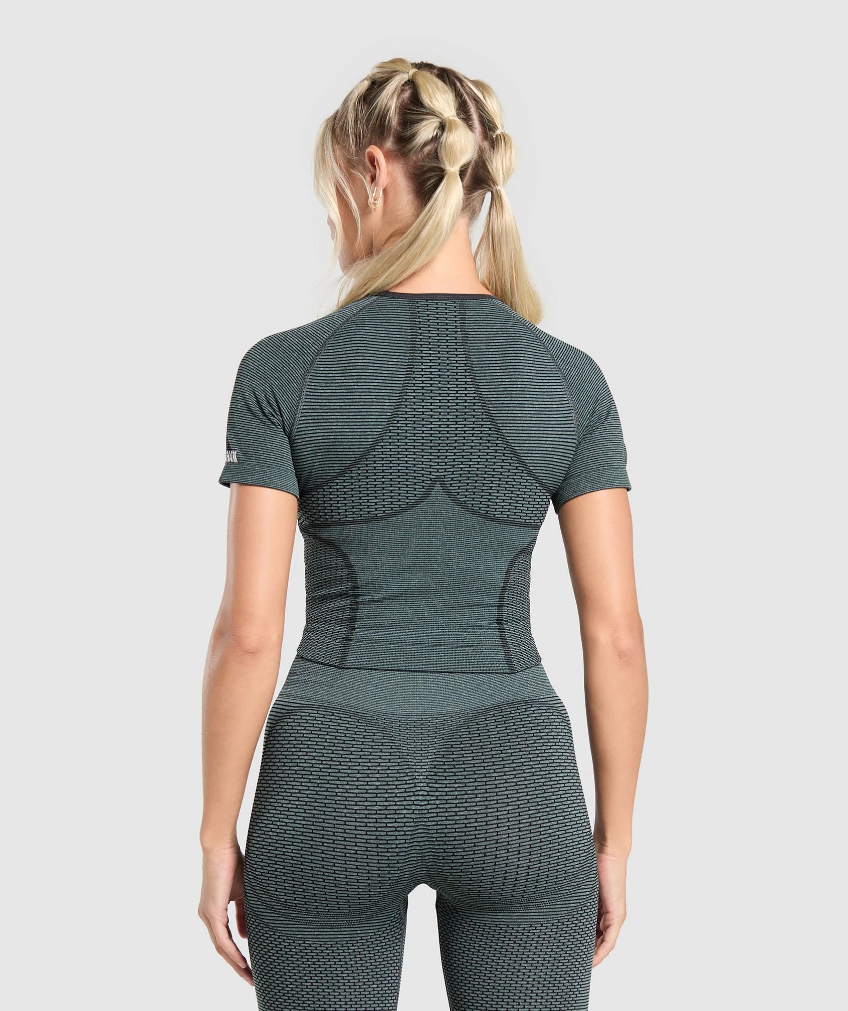 Sport Seamless Midi Top // GYMSHARK - Image 2