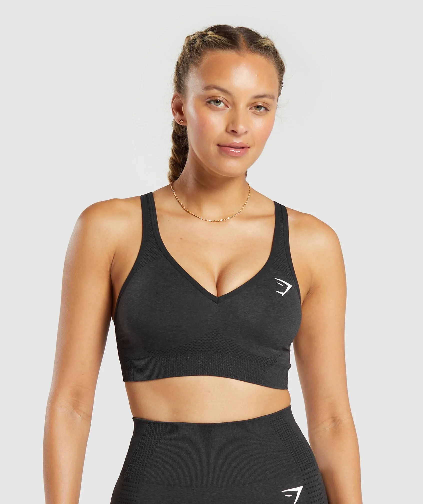 Vital V Neck Sports Bra // GYMSHARK