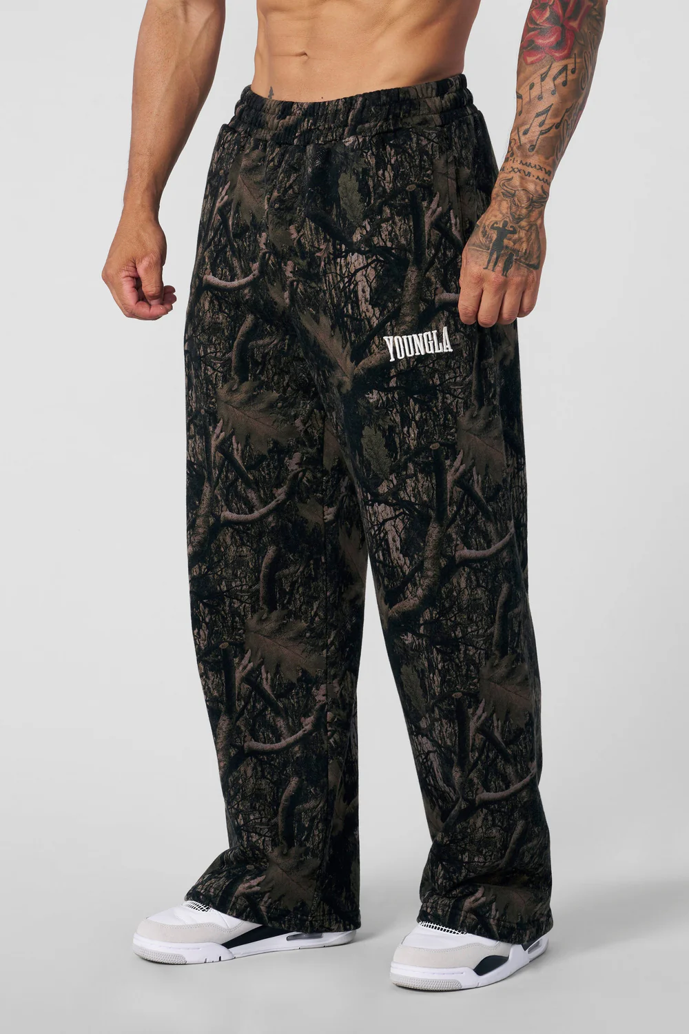 2133 - Tree Camo Baggy Sweats Black // YOUNGLA