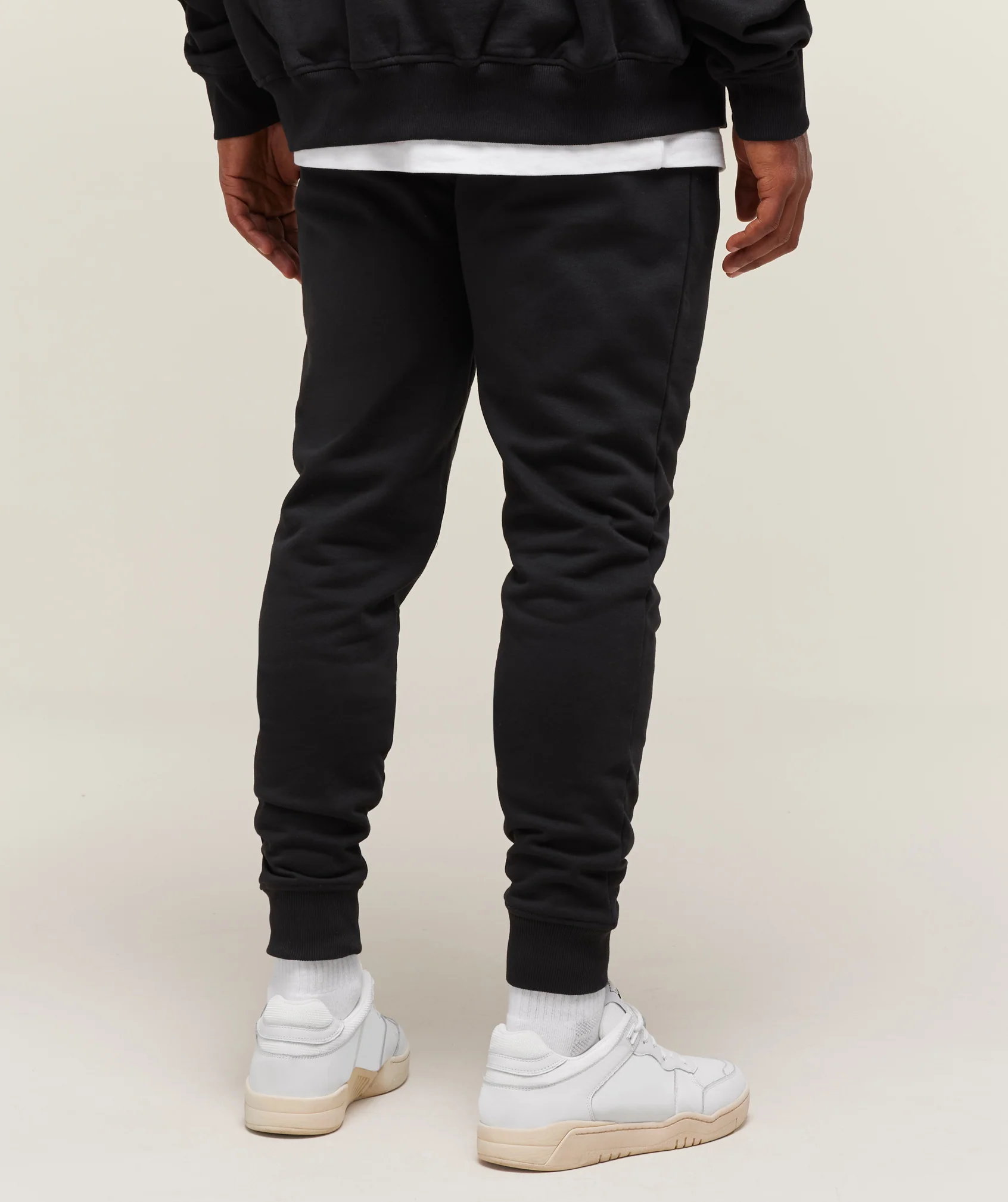 Crest Joggers Black // GYMSHARK - Image 3